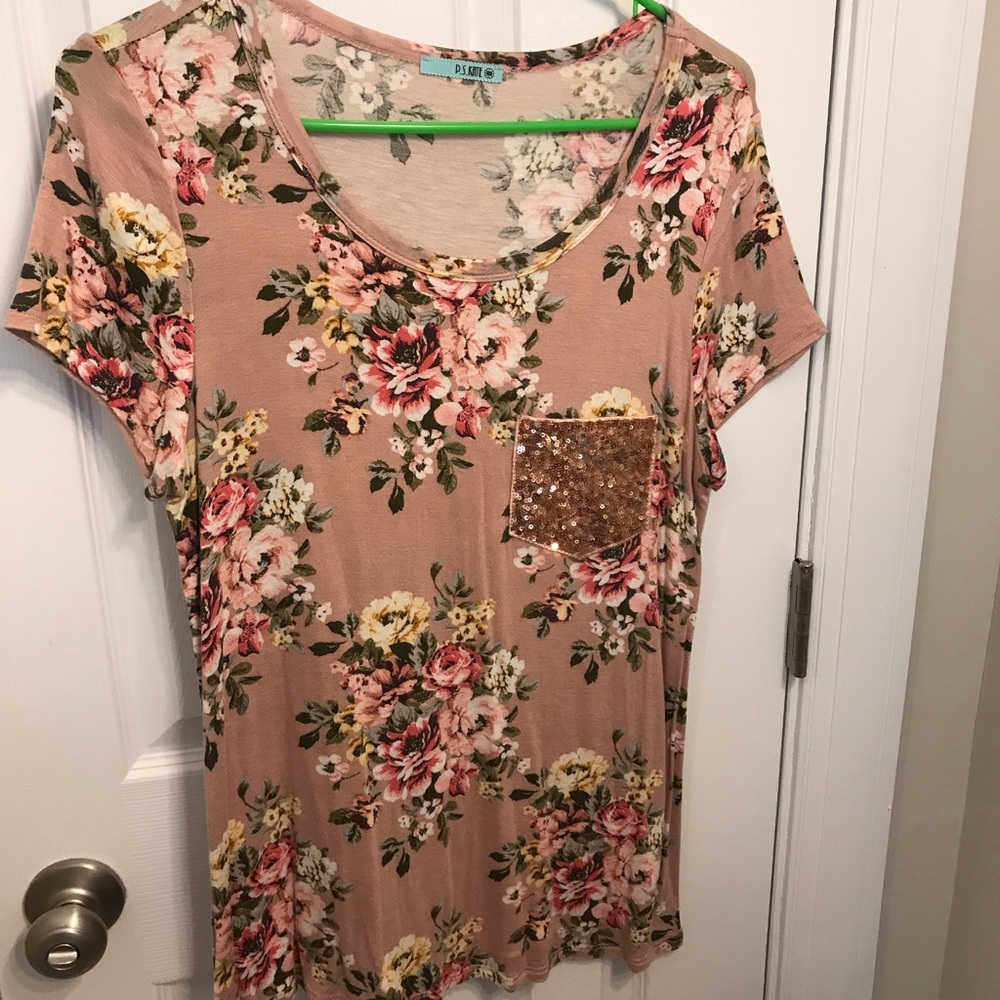 Floral top